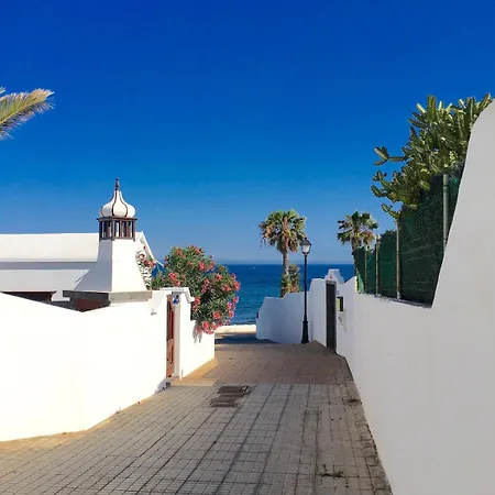 Wake Up With The Sea! Enjoy Private Pool! 公寓