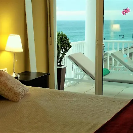 Wake Up With The Sea! Enjoy Private Pool!