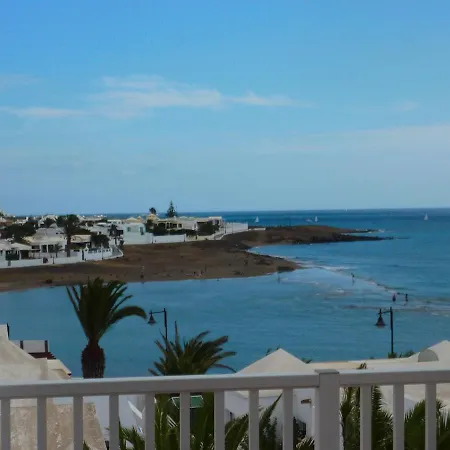 Wake Up With The Sea! Enjoy Private Pool! 公寓 *